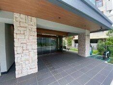 エントランス　清潔なエントランスです