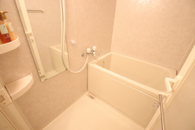 バス・シャワールーム　別室の参考写真です。※現況優先