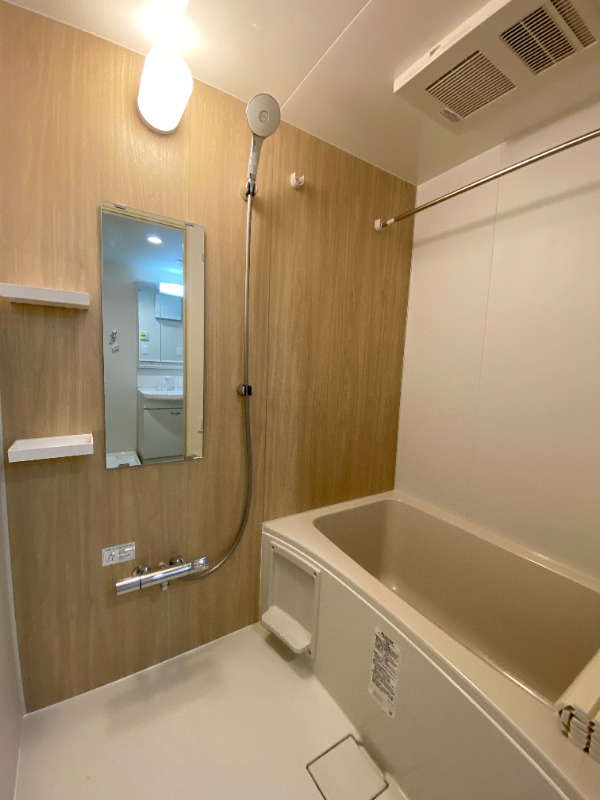 バス・シャワールーム　同型イメージ