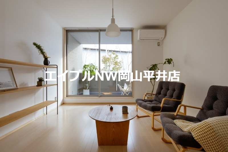 居室・リビング　家具はイメージです