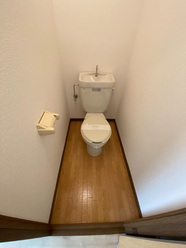 トイレ　トイレ