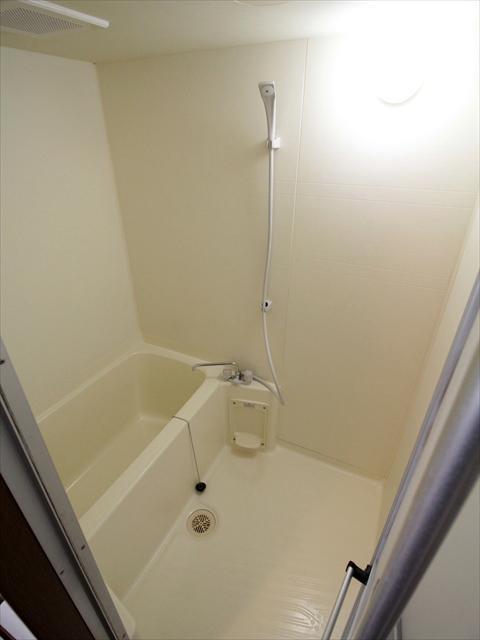 バス・シャワールーム　プリメールみなみII　３０２　浴室