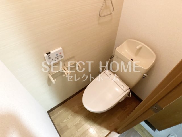 トイレ　ゆったりとした空間のトイレです 同型タイプ