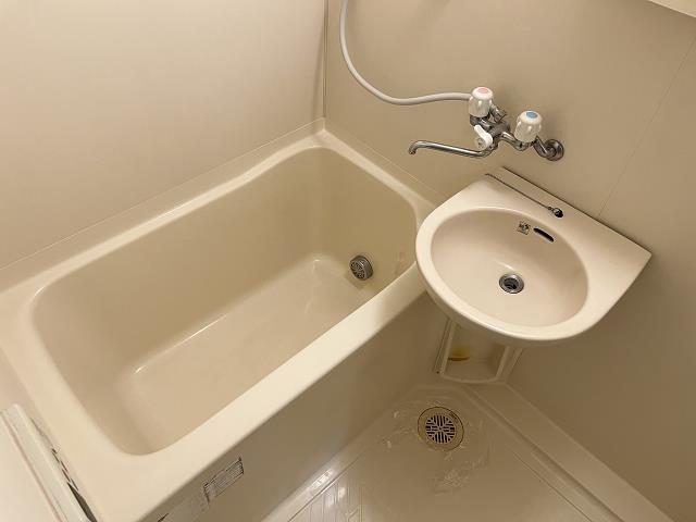 バス・シャワールーム　バス（B202）