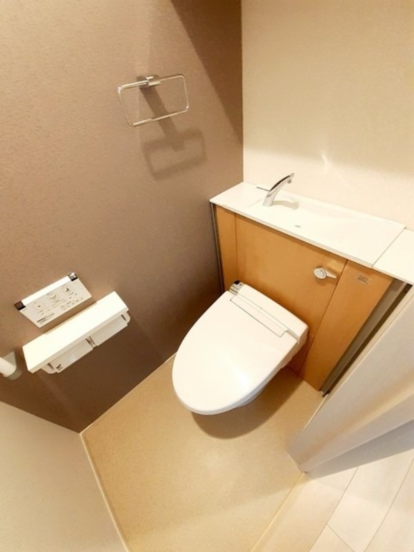 トイレ　図面と現状に相違がある場合には現状を優先