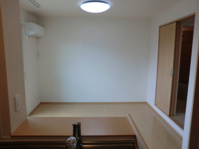 居室・リビング　居間です※同タイプの部屋になります。