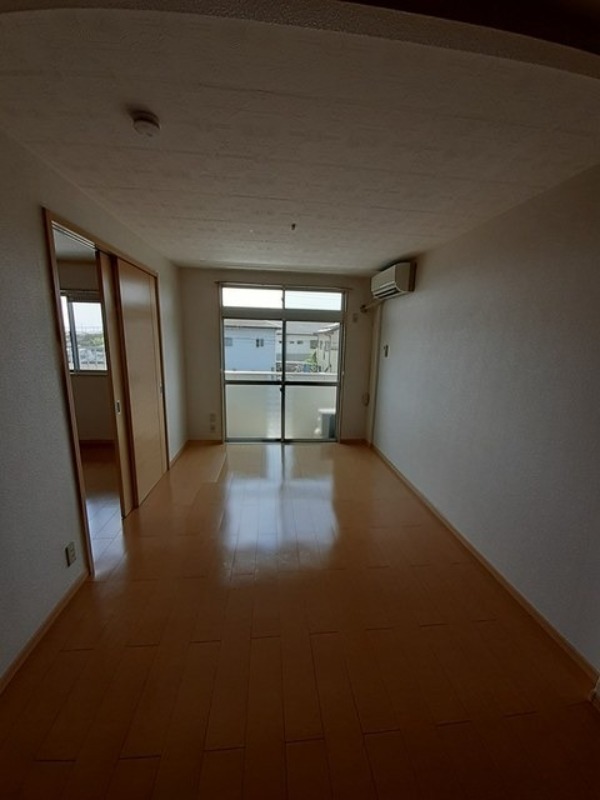 居室・リビング　図面と現状に相違がある場合には現状を優先