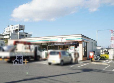 コンビニ　セブンイレブン新座堀ノ内病院前店（コンビニ）まで600m
