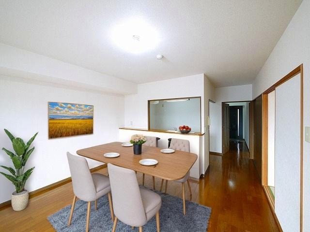 居室・リビング　CGで家具等を配置したもので家具等は含まれません