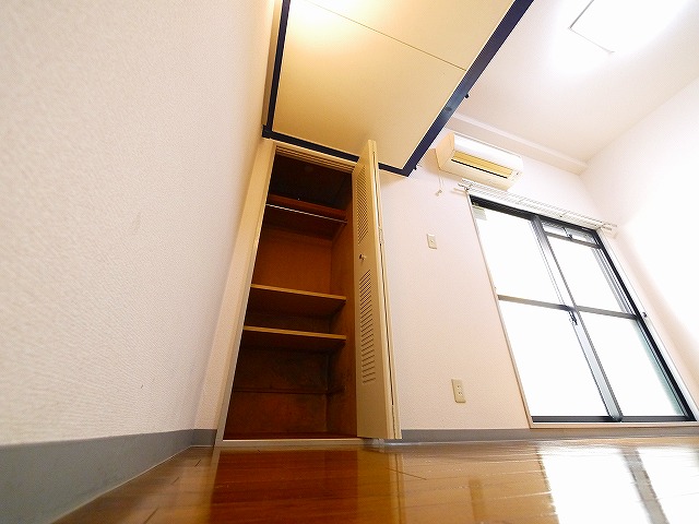 収納　便利な収納付きです