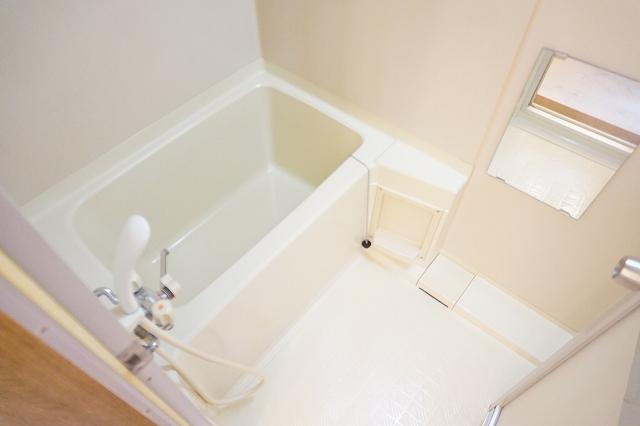 バス・シャワールーム　浴室