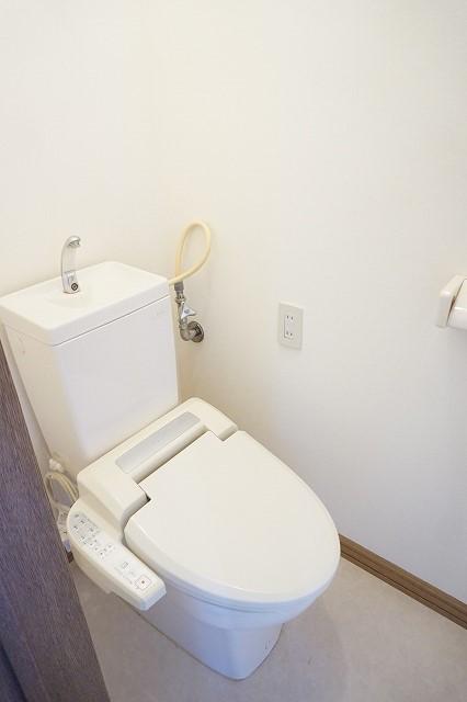 トイレ　トイレ