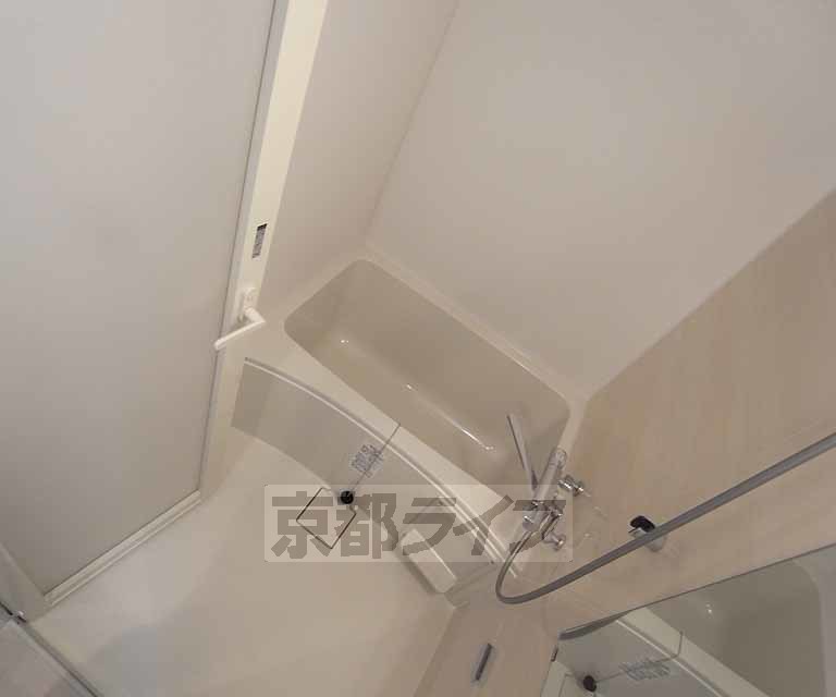 バス・シャワールーム　きれいなお風呂です。