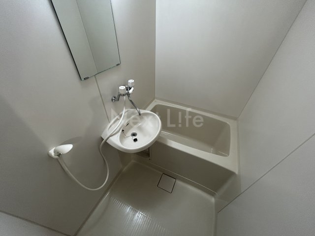 バス・シャワールーム　アイジェイハウス北 101