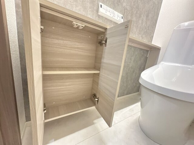 トイレ　トイレ収納