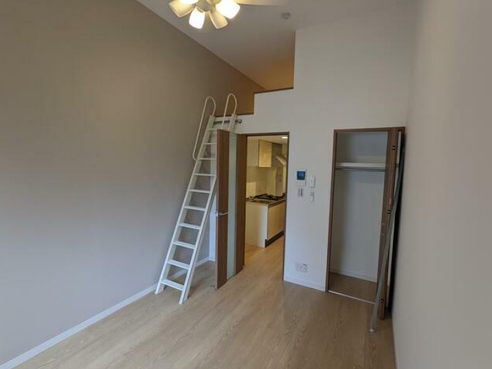 居室・リビング　※別部屋参考写真