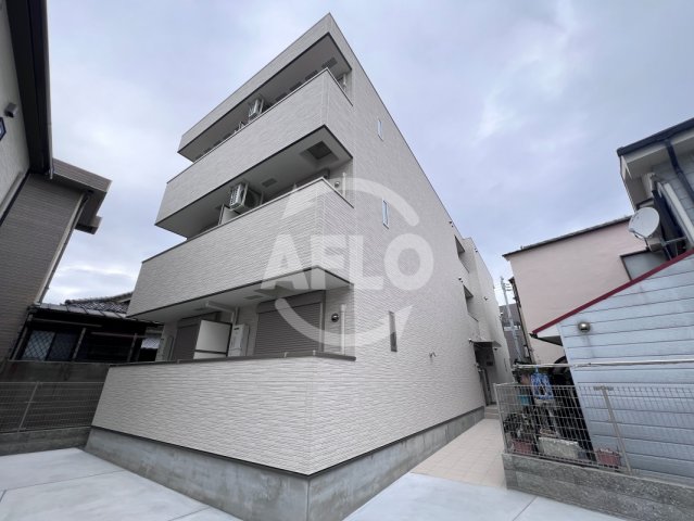 建物外観　クローバー・シエル長居公園　外観