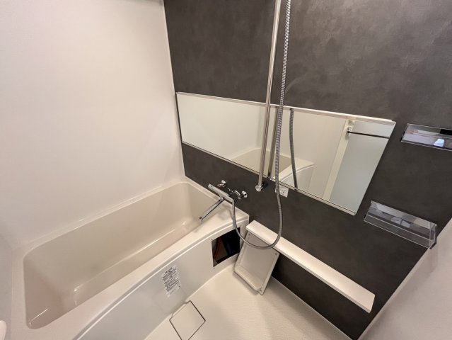 バス・シャワールーム　日々の疲れを癒すお風呂付です