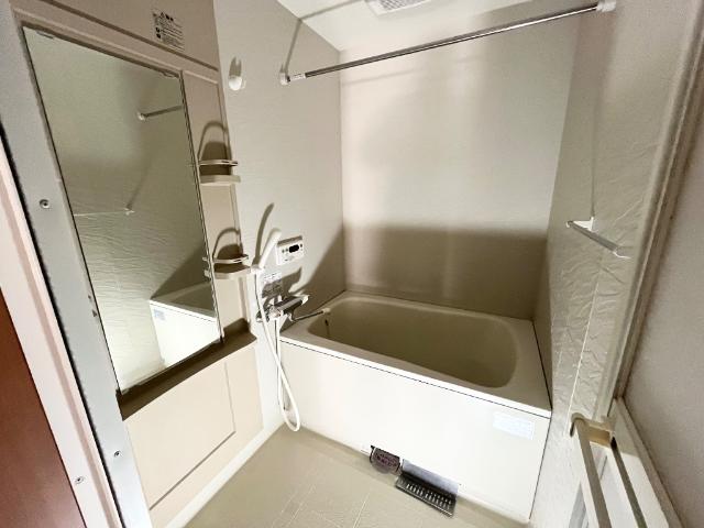 バス・シャワールーム　バス（イメージ）