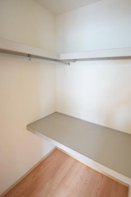 収納　ウォークインクローゼット
