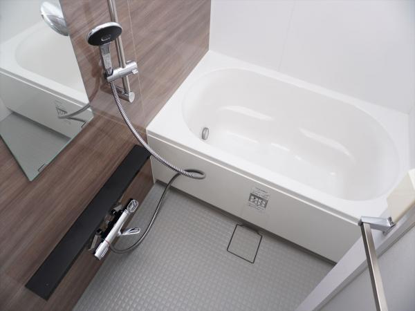 バス・シャワールーム　浴室