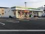 コンビニ　ファミリーマート三原宮沖店（コンビニ）まで409m