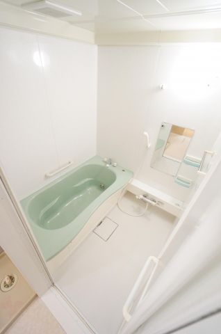 バス・シャワールーム　※同物件・同タイプの写真です。