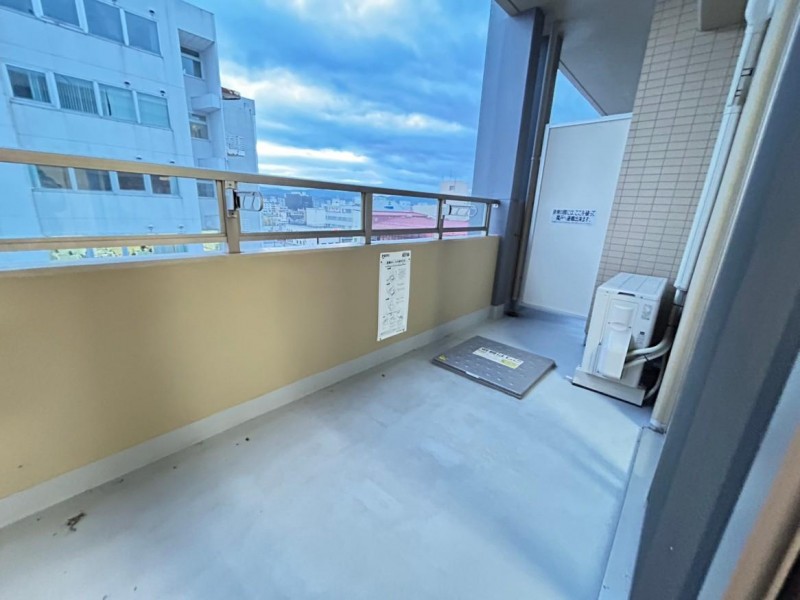 バルコニー　バルコニー