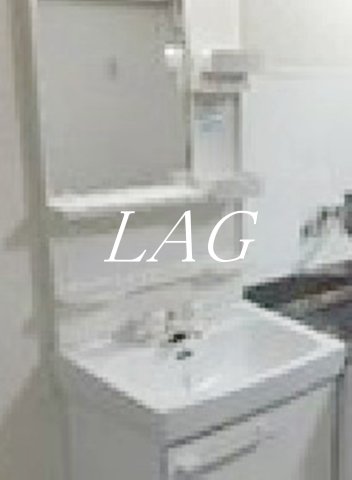 洗面設備　独立洗面台になります。