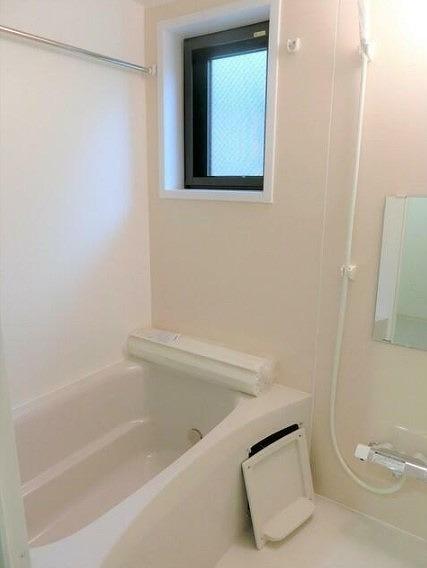 バス・シャワールーム　※別部屋の参考写真です。