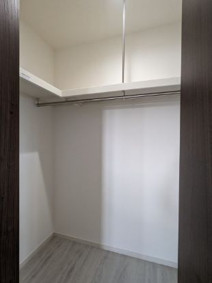 収納　※類似物件の写真となります。現状優先。