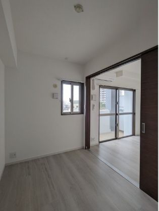 居室・リビング　※類似物件の写真となります。現状優先。