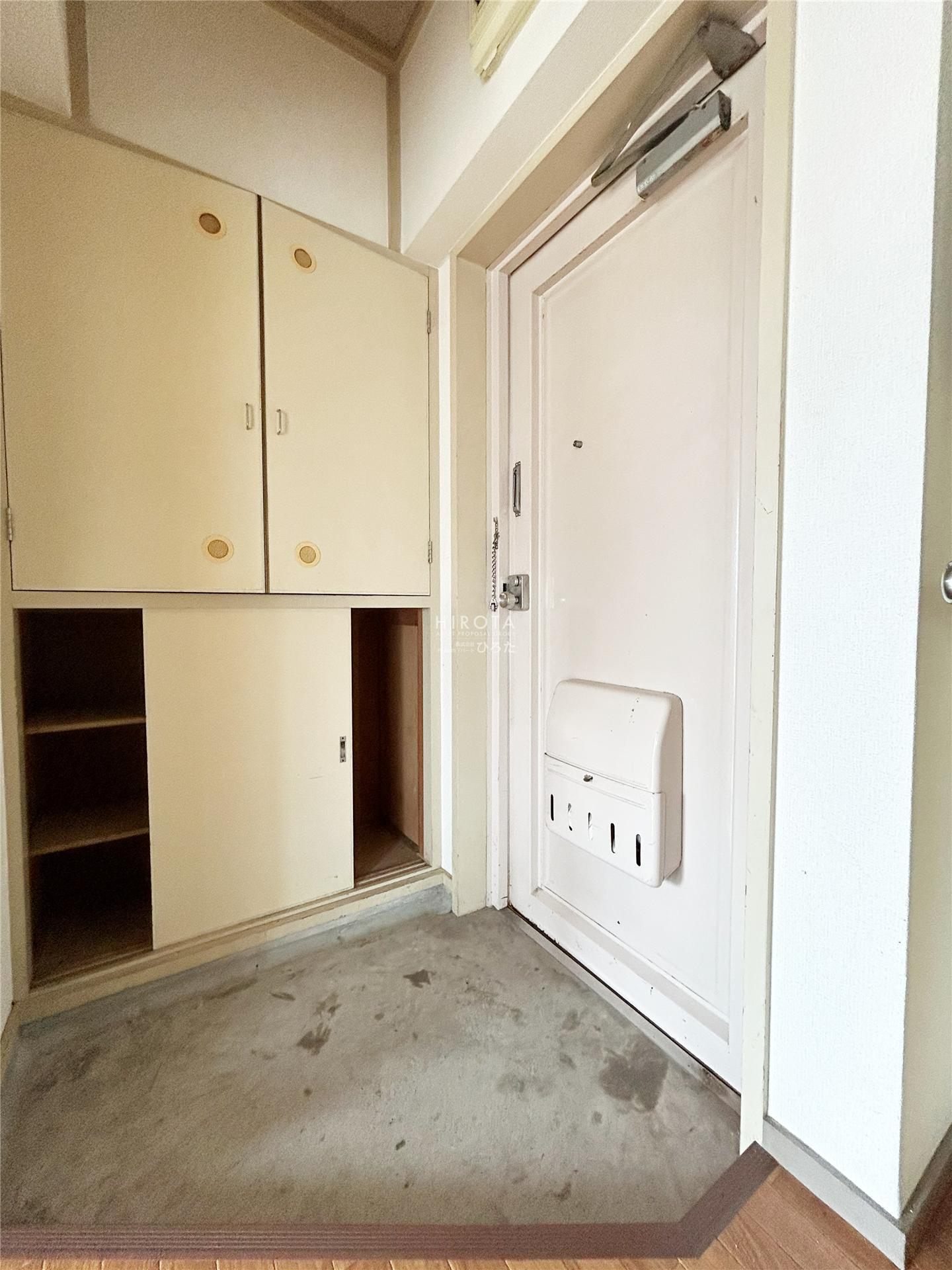 オアシス芦屋 2号棟の玄関写真