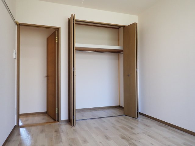 収納　同型モデル