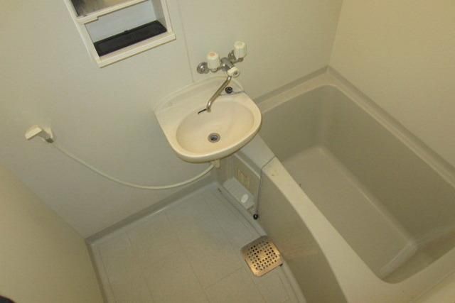 バス・シャワールーム　ゆったりバスタイム