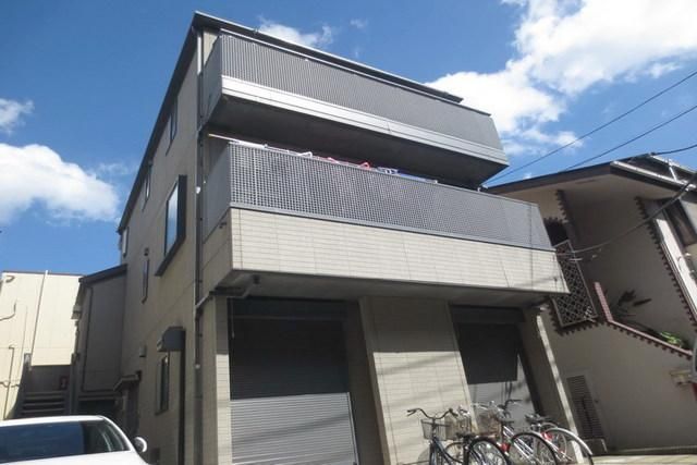 建物外観　敷金礼金ゼロ。静かな住宅地に建つ綺麗なアパートです。