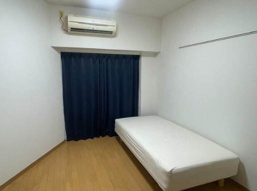 居室・リビング　※別部屋の参考写真です。