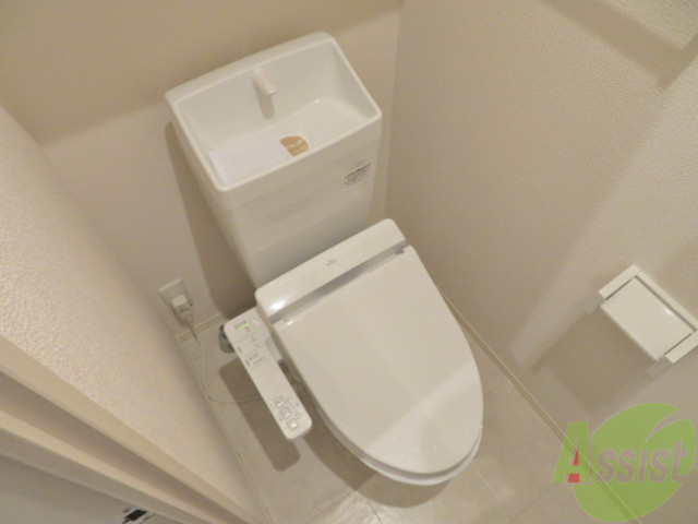 トイレ　トイレはウォシュレット機能付き。シャワートイレは日本の宝。