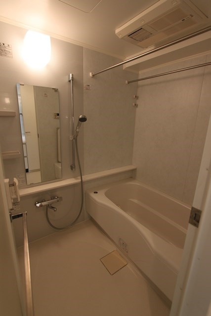 バス・シャワールーム　バス※別部屋参考写真