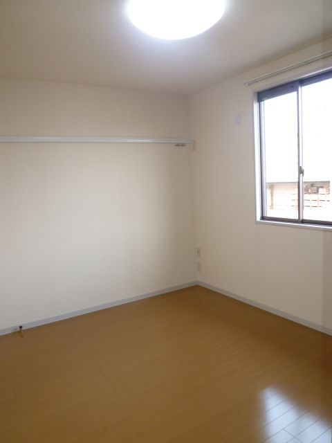 その他設備　日当たり良好の北側洋間