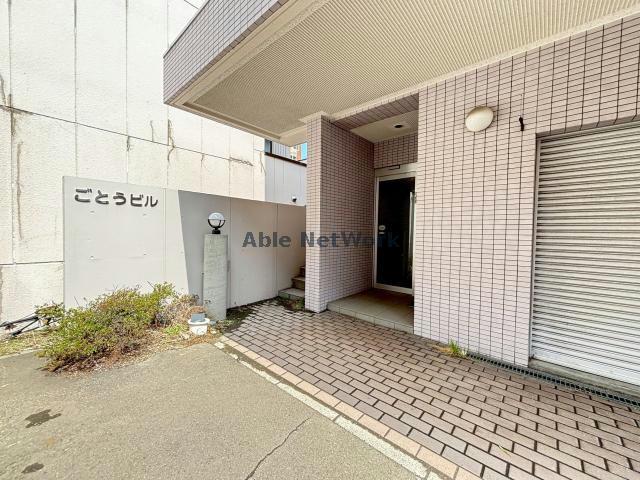 エントランス　エントランス部分