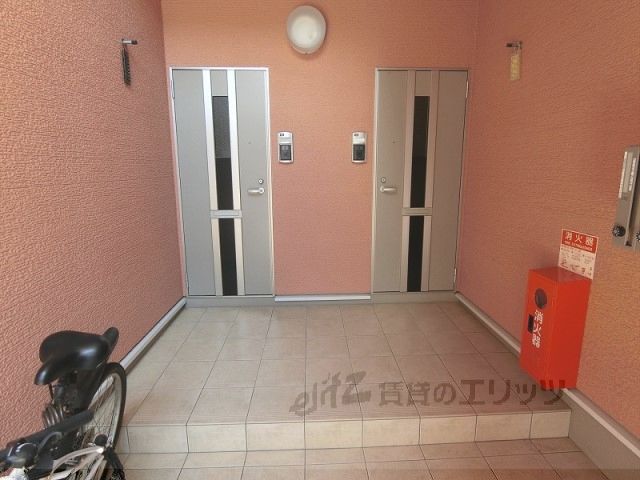 玄関　エントランス