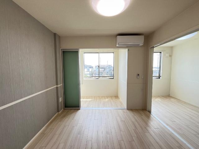 居室・リビング　リビング