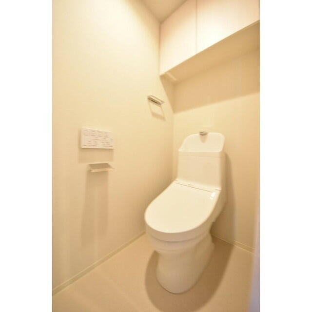 トイレ　※別部屋参考写真