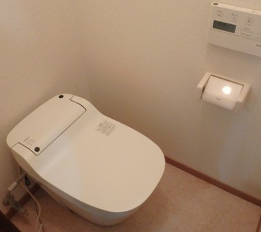 トイレ　※別部屋参考写真