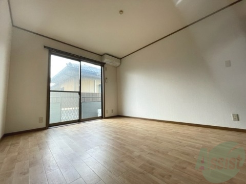 その他部屋・スペース　寝室はリビングと同じお部屋になります。ゆっくりとできる広さ。