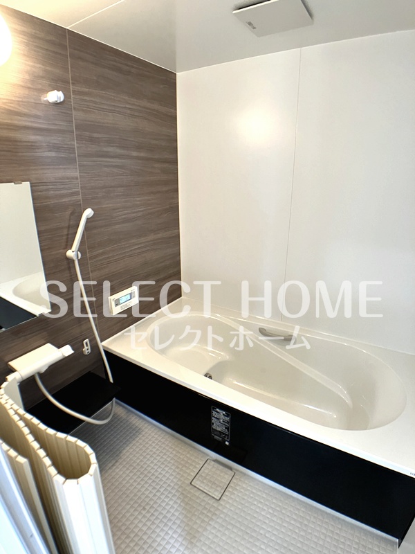 バス・シャワールーム　ゆったり過ごせるお風呂です