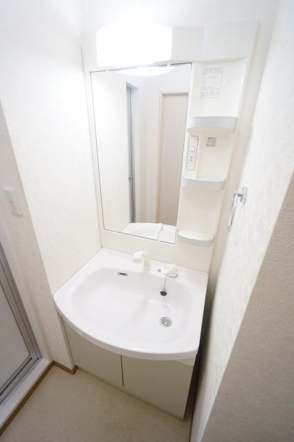 洗面設備　※同タイプの写真です。