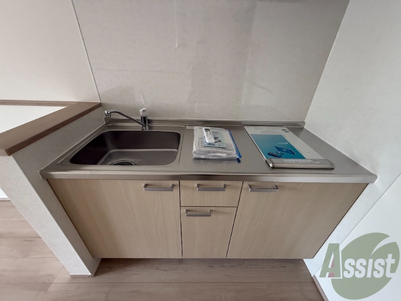 キッチン　システムキッチンです。２口のＩＨクッキングヒーター。