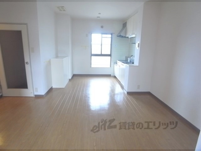 居室・リビング　リビングダイニングキッチンです